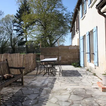 Fleurs De Brenne Gite Neuillé-le-Lierre Extérieur photo